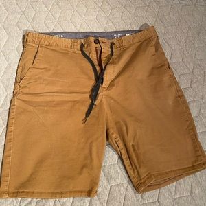 Bullhead Denim Co. size 34 waist khaki shorts